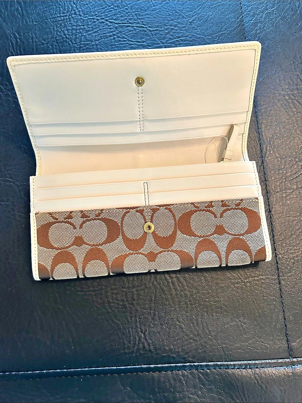 Coach Legacy Signature Stripe Patchwork Long Wallet Brown & White - Picture 4 of 4